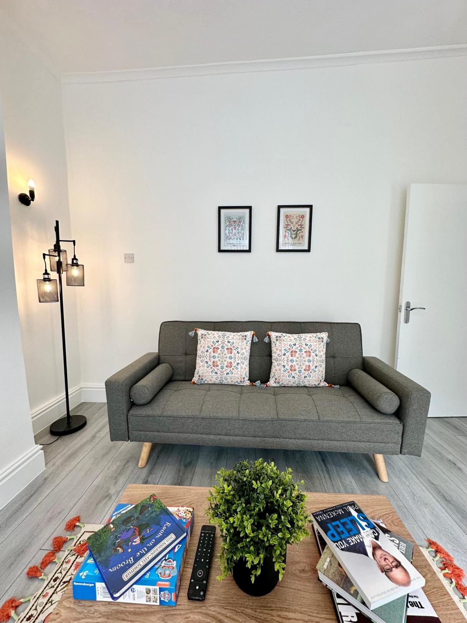 Cosy & Modern 4Bd House Near Anfield Stadium Βίλα Λίβερπουλ Εξωτερικό φωτογραφία