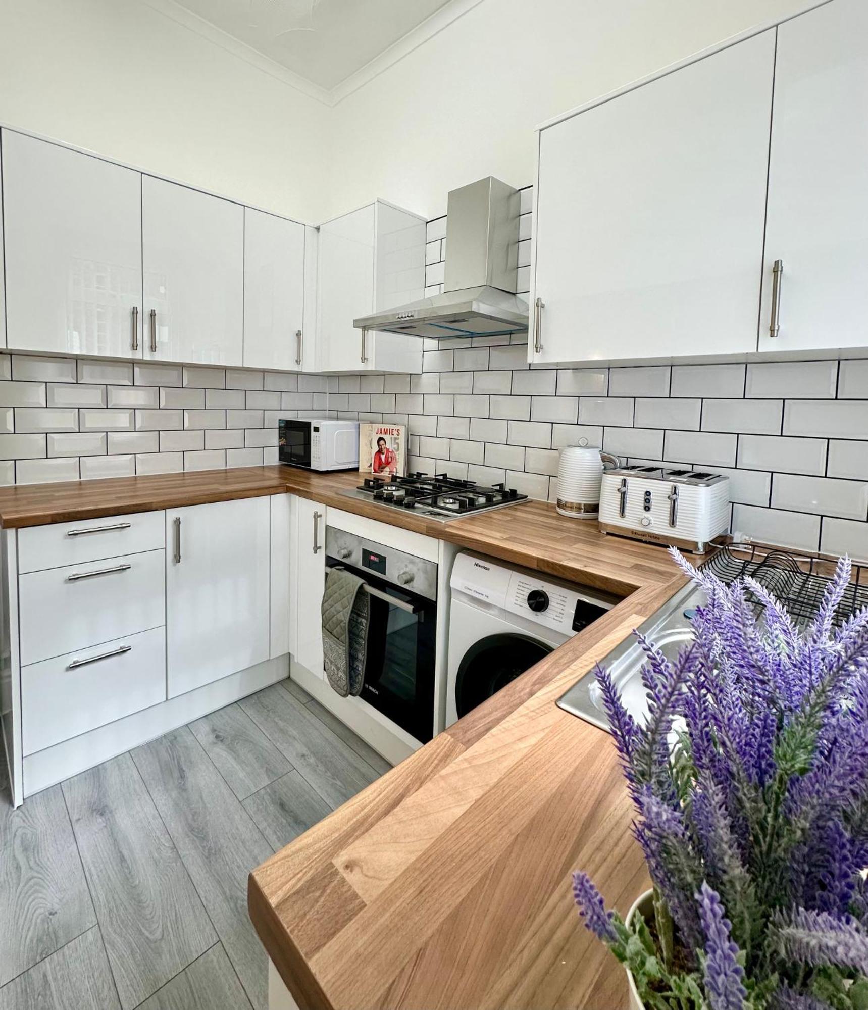 Cosy & Modern 4Bd House Near Anfield Stadium Βίλα Λίβερπουλ Εξωτερικό φωτογραφία