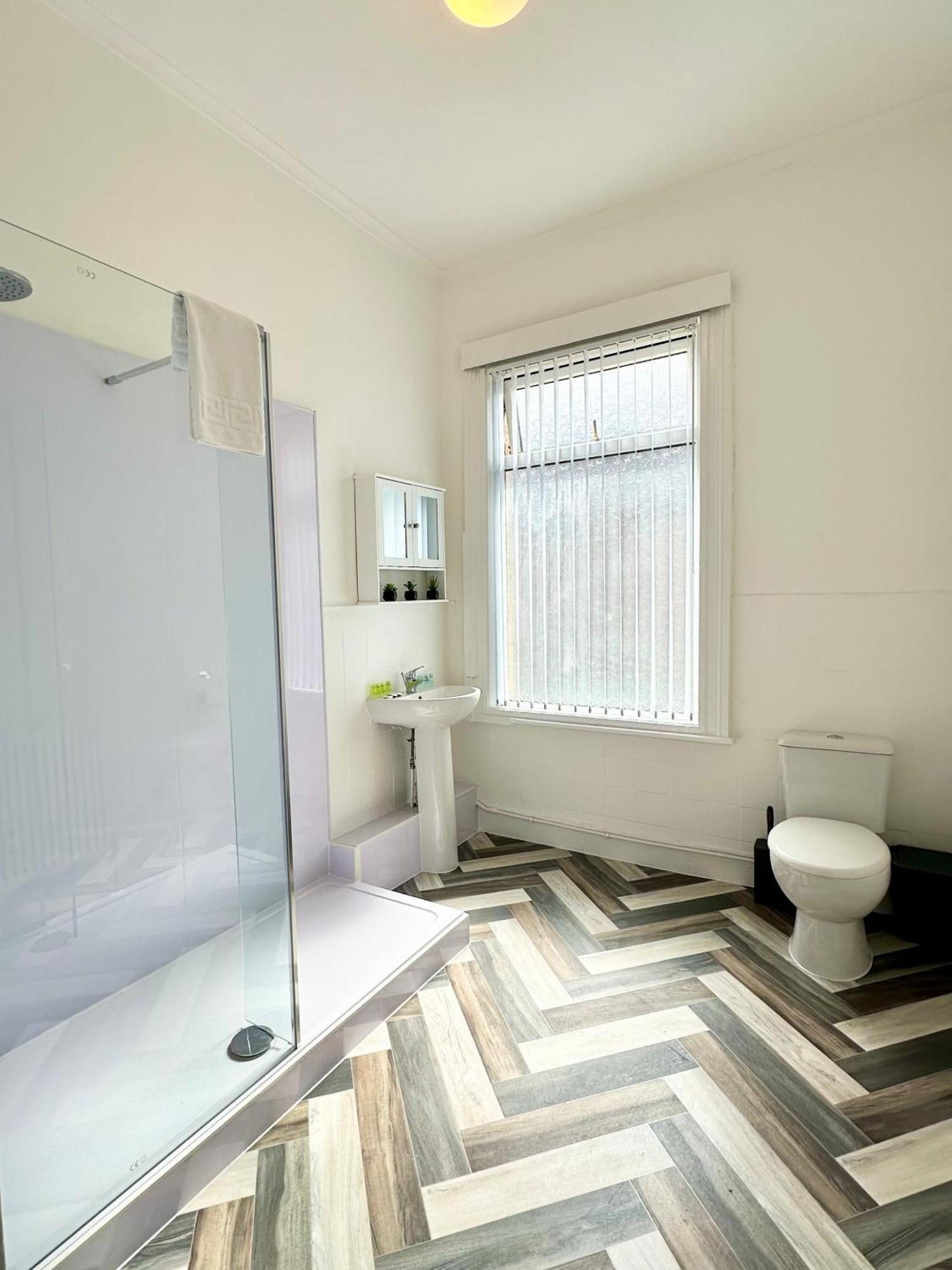 Cosy & Modern 4Bd House Near Anfield Stadium Βίλα Λίβερπουλ Εξωτερικό φωτογραφία