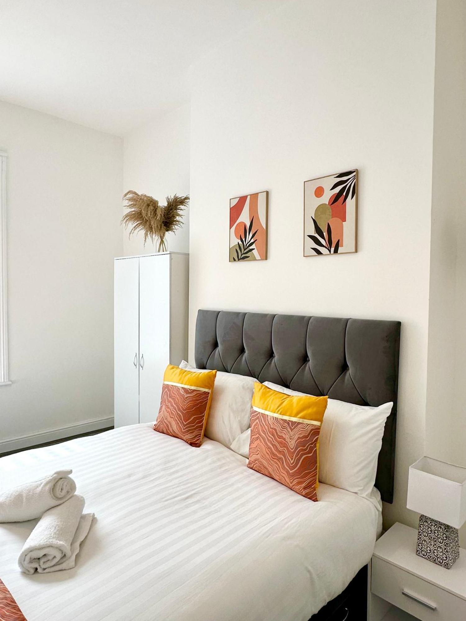 Cosy & Modern 4Bd House Near Anfield Stadium Βίλα Λίβερπουλ Εξωτερικό φωτογραφία